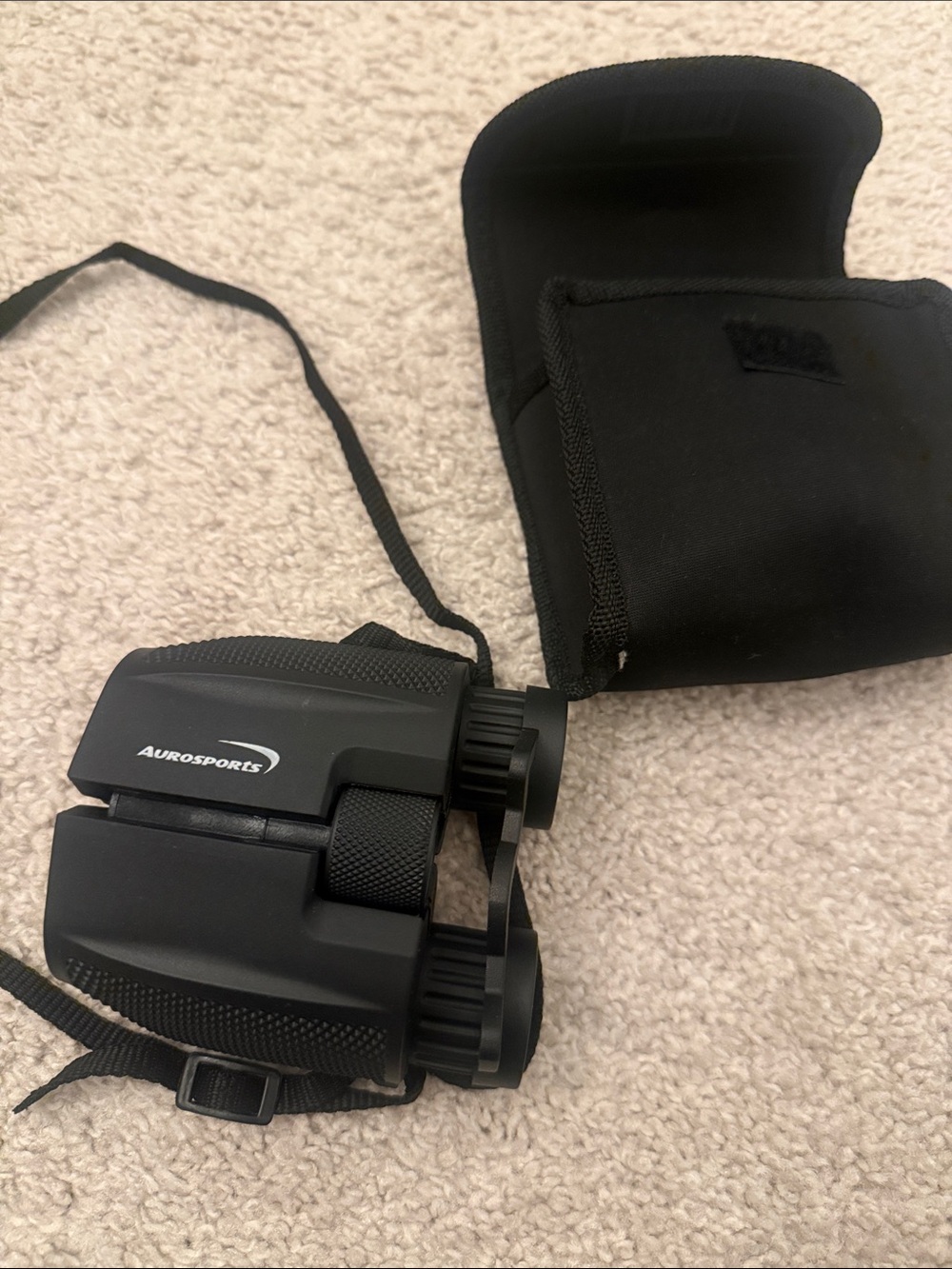 Black VR Binocular Headset with Carry Case